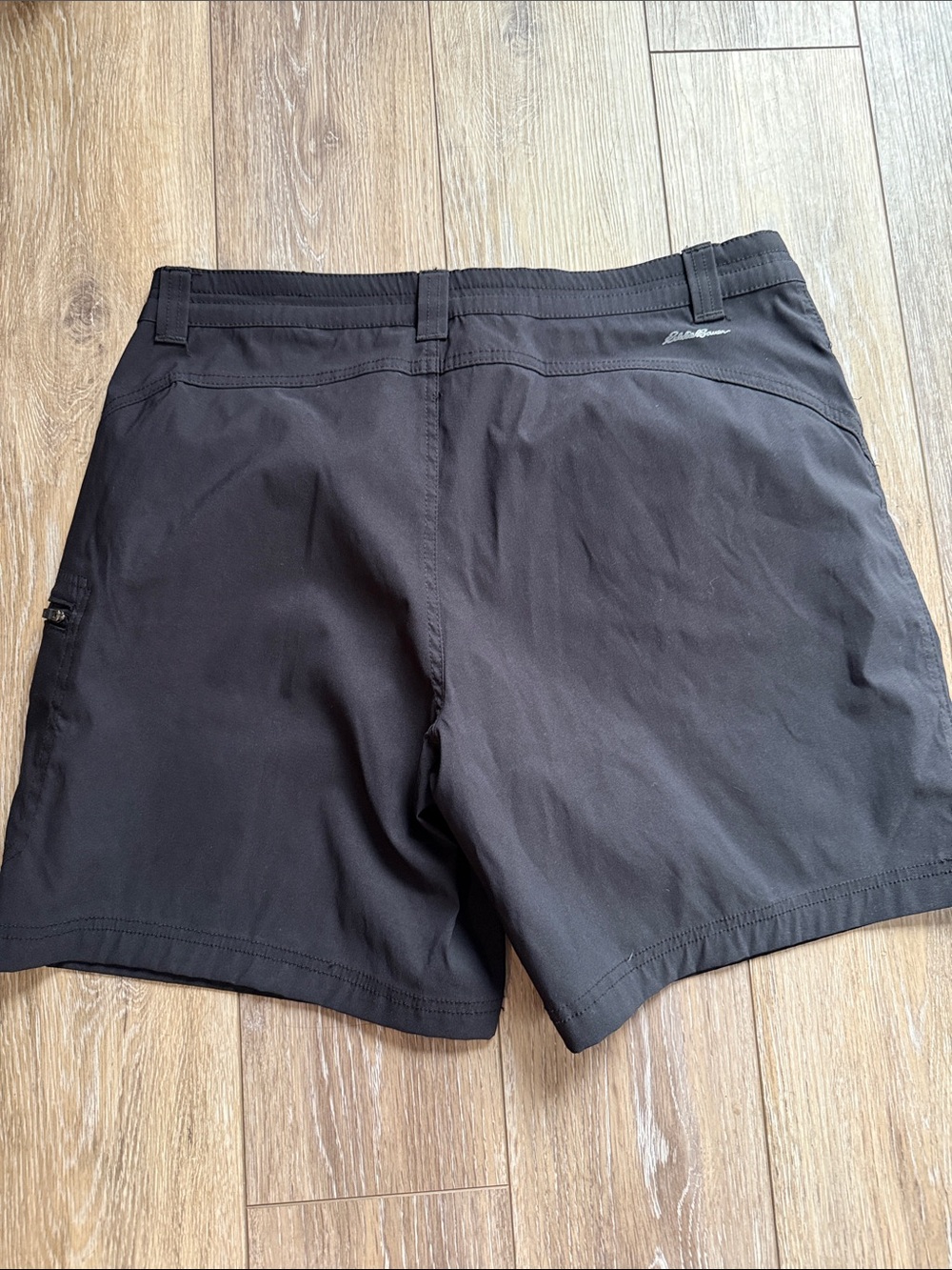 Eddie Bauer Black womens Cargo Shorts with Zip Pocket - Picture 3 of 6